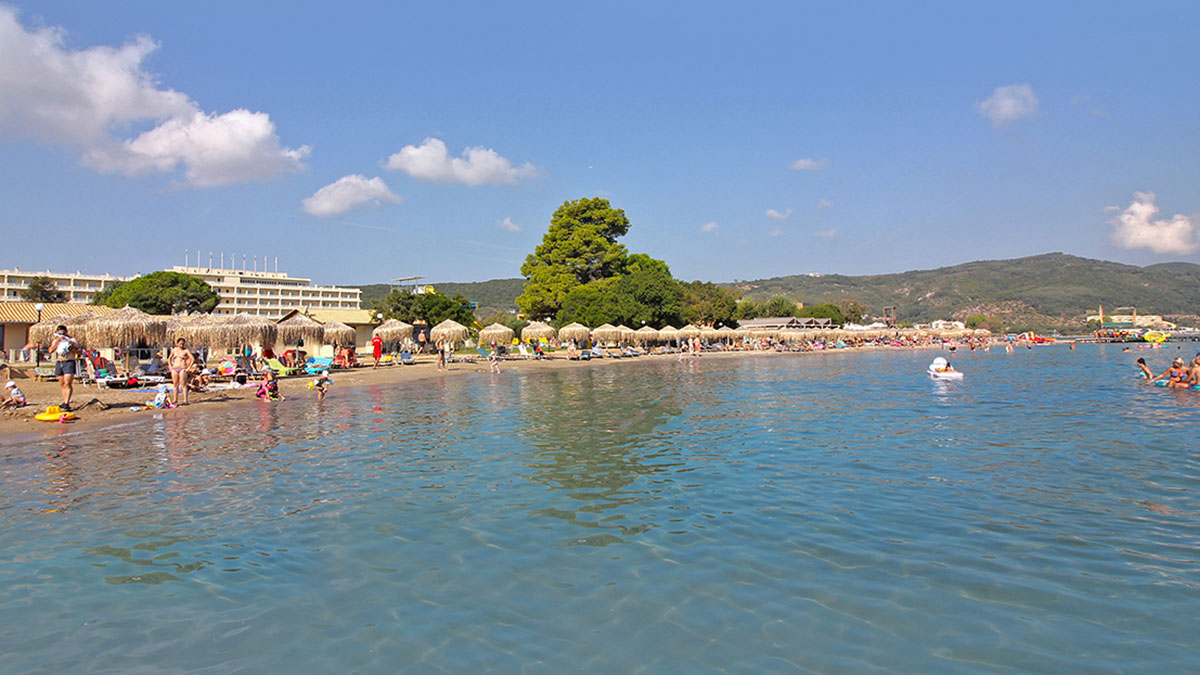 Canvas by Mitsis Messonghi